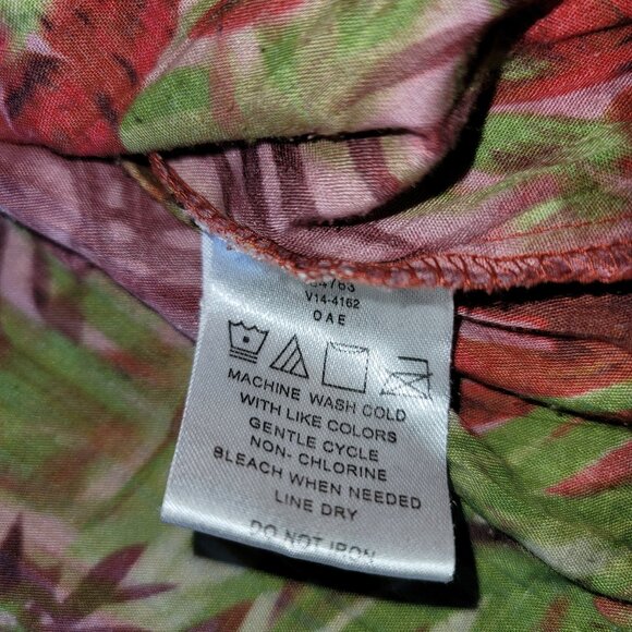 Ms Lee Shirt Women's XL Red 3/4 Sleeve Button Up Business Casual Forest Print - Picture 4 of 5